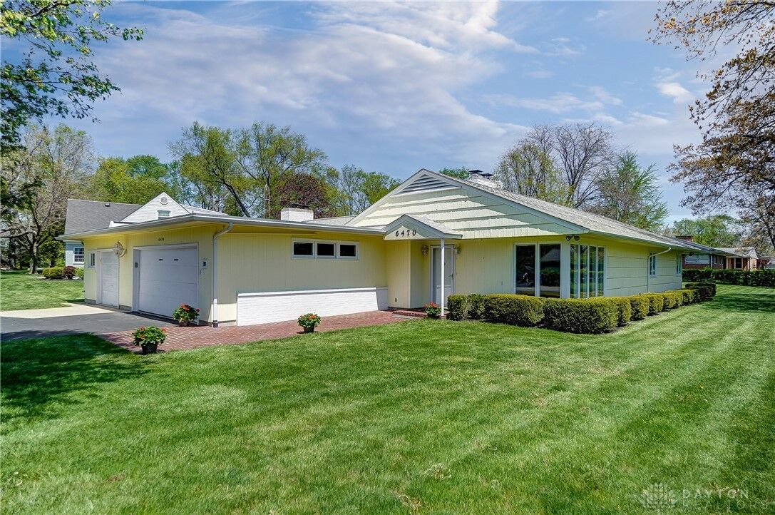 Property Photo: 6470 Fieldson Road OH 45459
