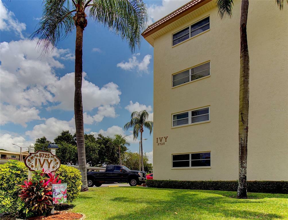 Property Photo: 5725 80th Street N 203 FL 33709