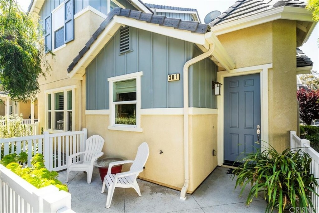 Property Photo:  301 Harbor Breeze Drive  CA 93041 