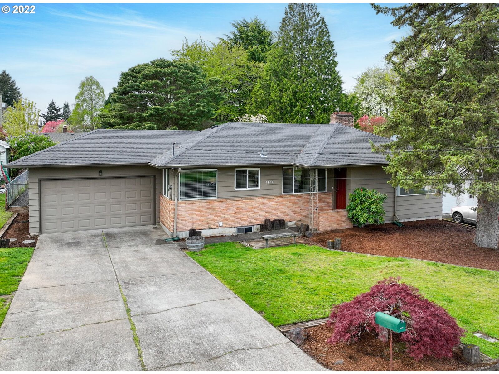 Property Photo: 5404 NW 8th Ave WA 98663