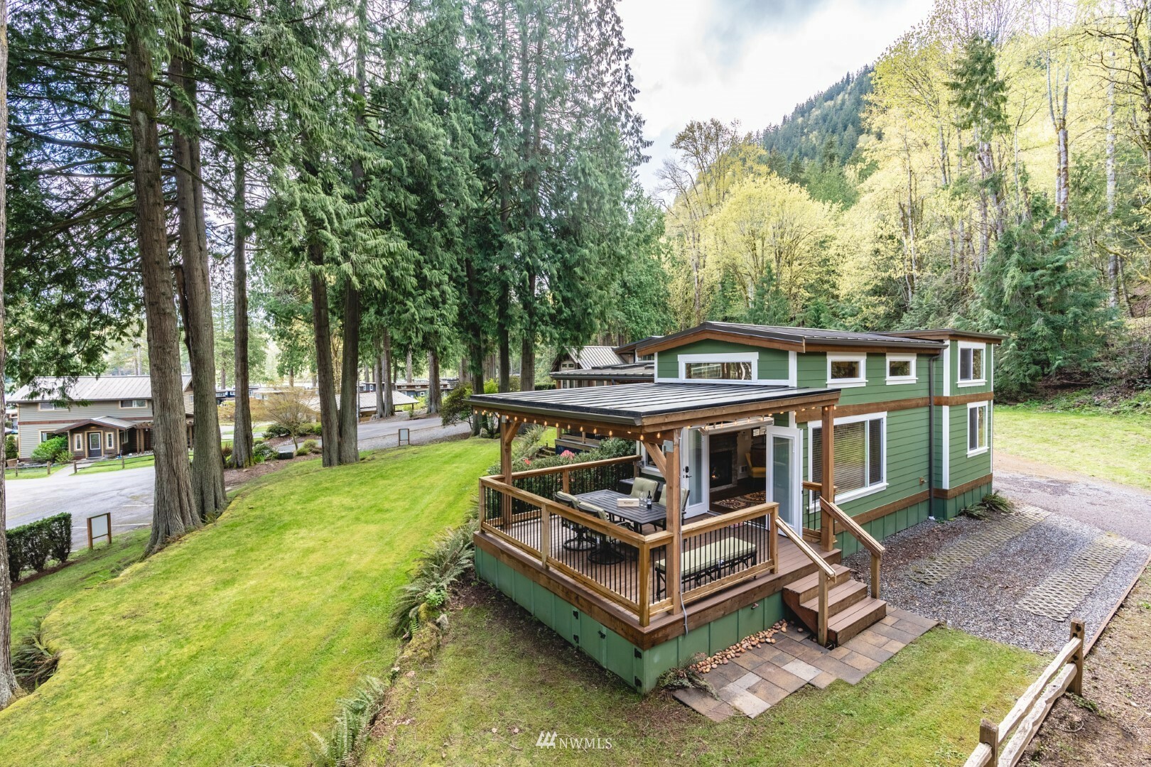 Property Photo:  990 Lake Whatcom Boulevard 5  WA 98284 