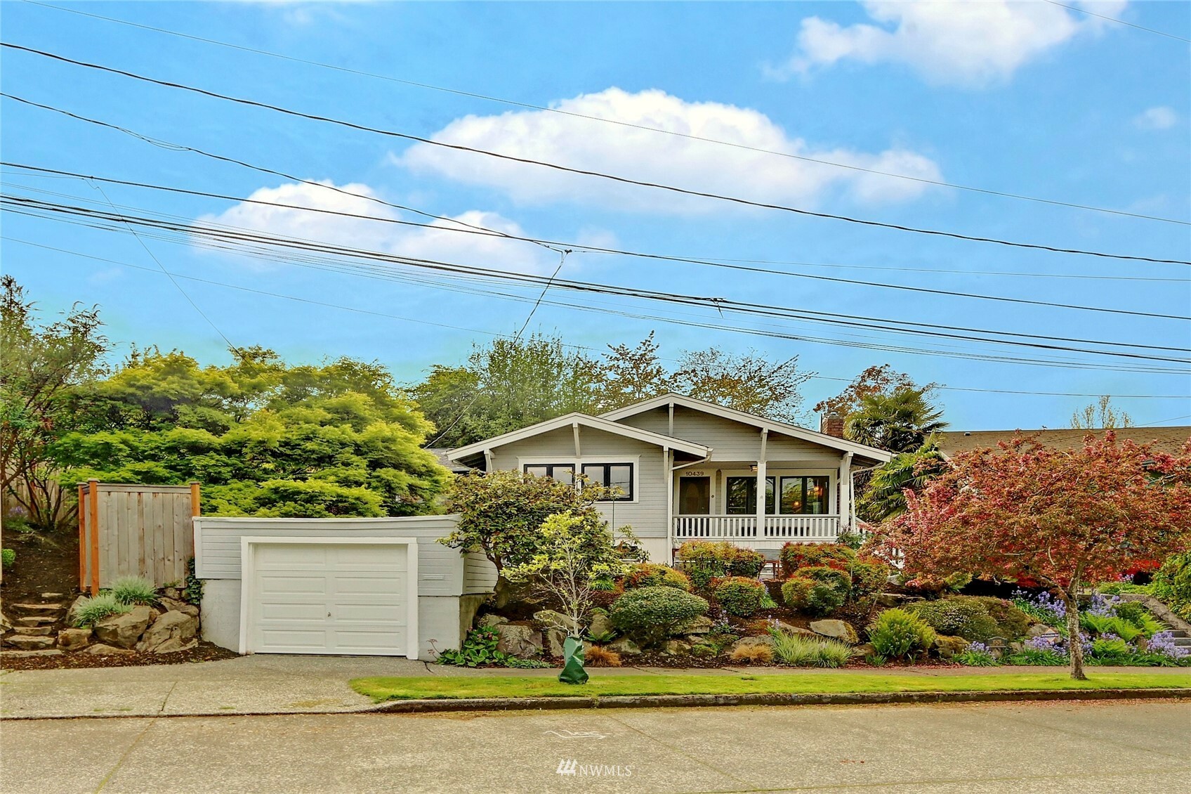 Property Photo:  10439 Waters Avenue S  WA 98178 