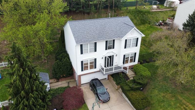 Property Photo:  206 Edgewood Drive  PA 15009 