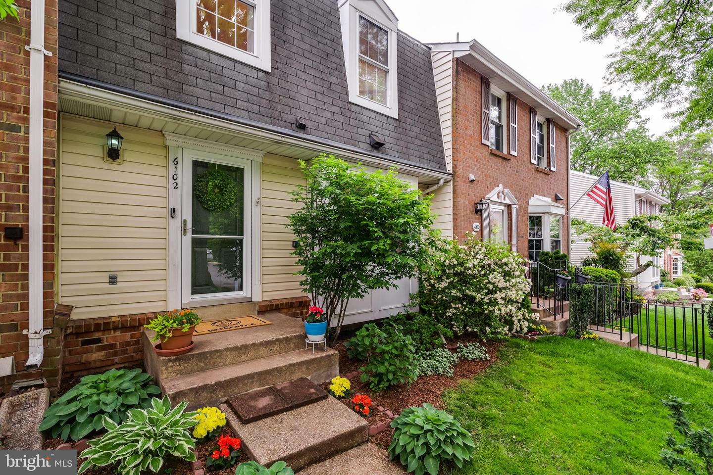 Property Photo: 6102 Pond Lily Court VA 22015