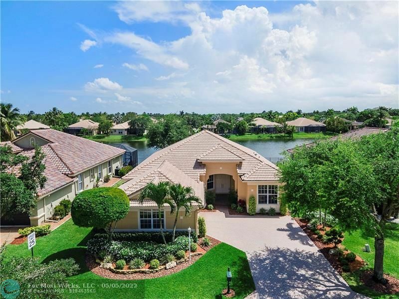 Property Photo:  11218 NW 70th Ct  FL 33076 