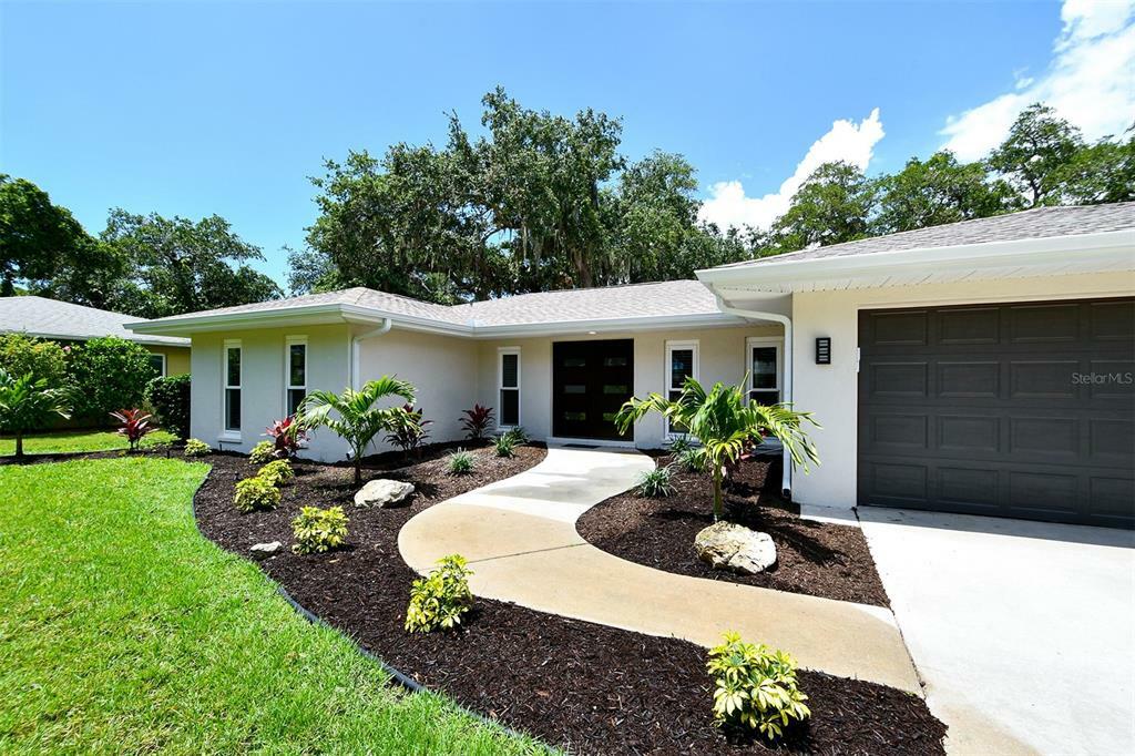 Property Photo:  2833 Valley Forge Street  FL 34231 