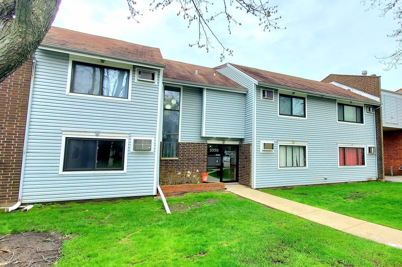 Property Photo: 3350 Bayside Drive 5 IL 60067
