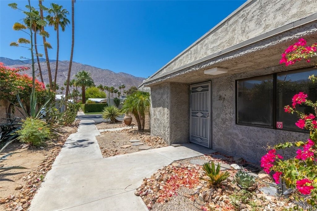 Property Photo:  1111 E Ramon Road 87  CA 92264 