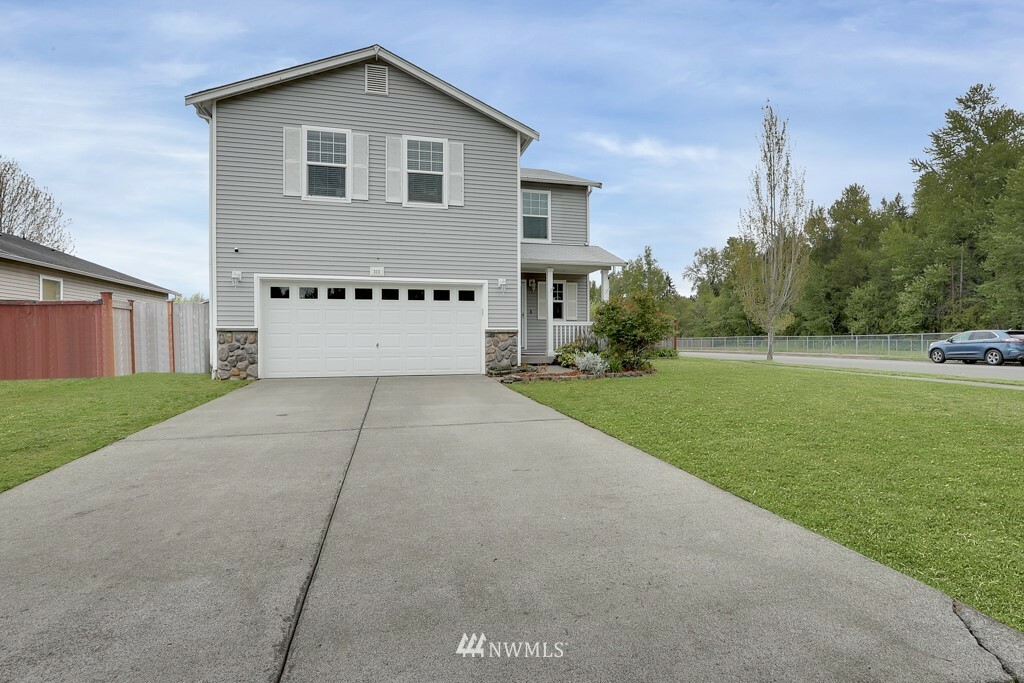 Property Photo:  313 Nelsen Street NE  WA 98360 