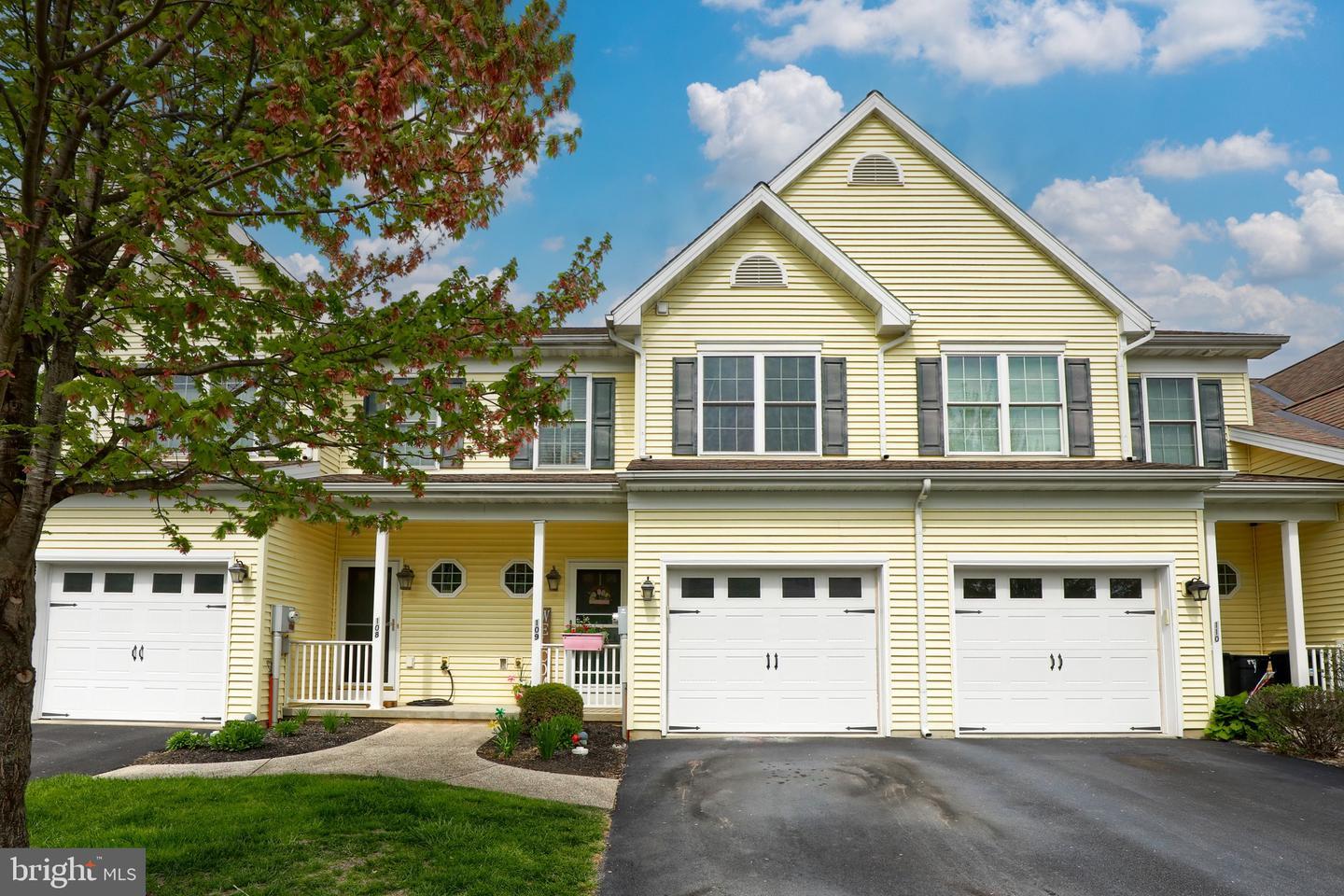 Property Photo: 109 Gentlemens Way PA 17603