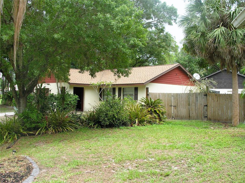 Property Photo:  5224 Foxcroft Court  FL 34232 