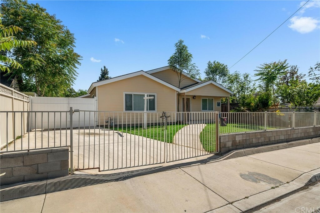 Property Photo: 2244 4th Street CA 92507