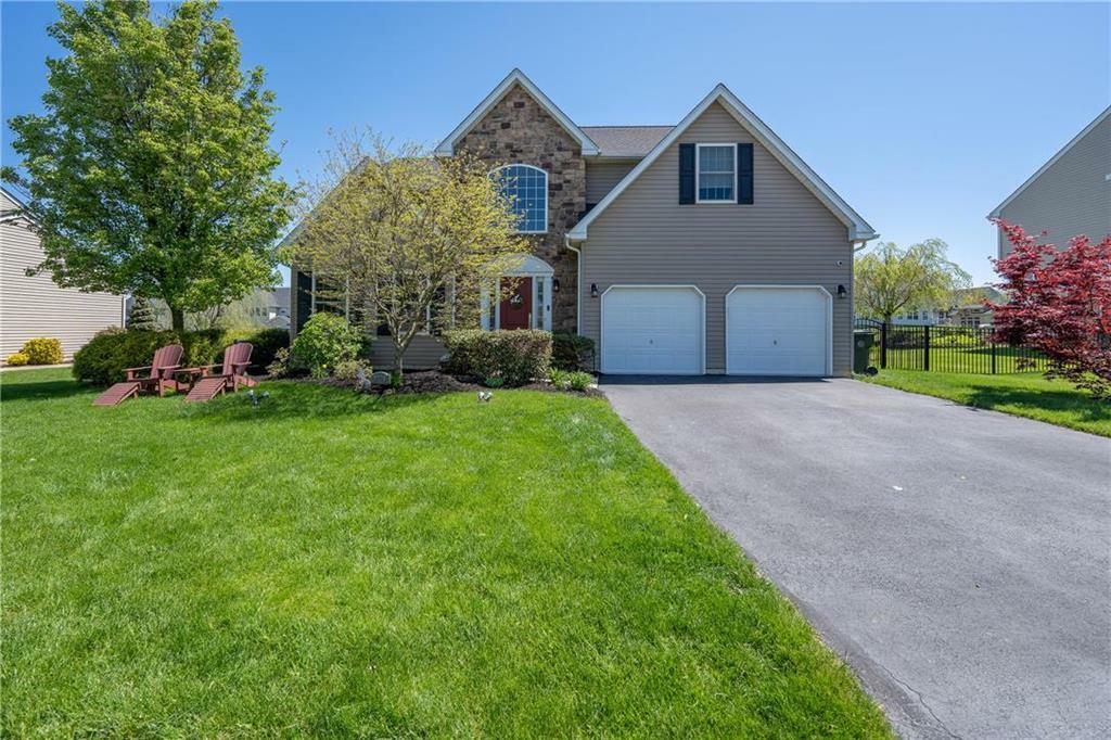 Property Photo:  9720 Sleepy Hollow Lane  PA 18031 