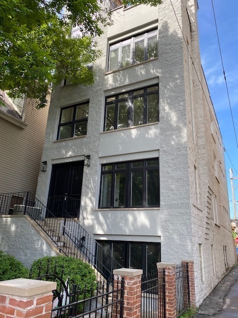 Property Photo:  1410 N North Park Avenue 1  IL 60610 