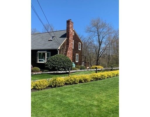 Property Photo: 8 Whitaker Way MA 01915