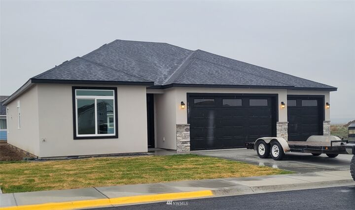 1107 5th Avenue NE  Ephrata WA 98823 photo