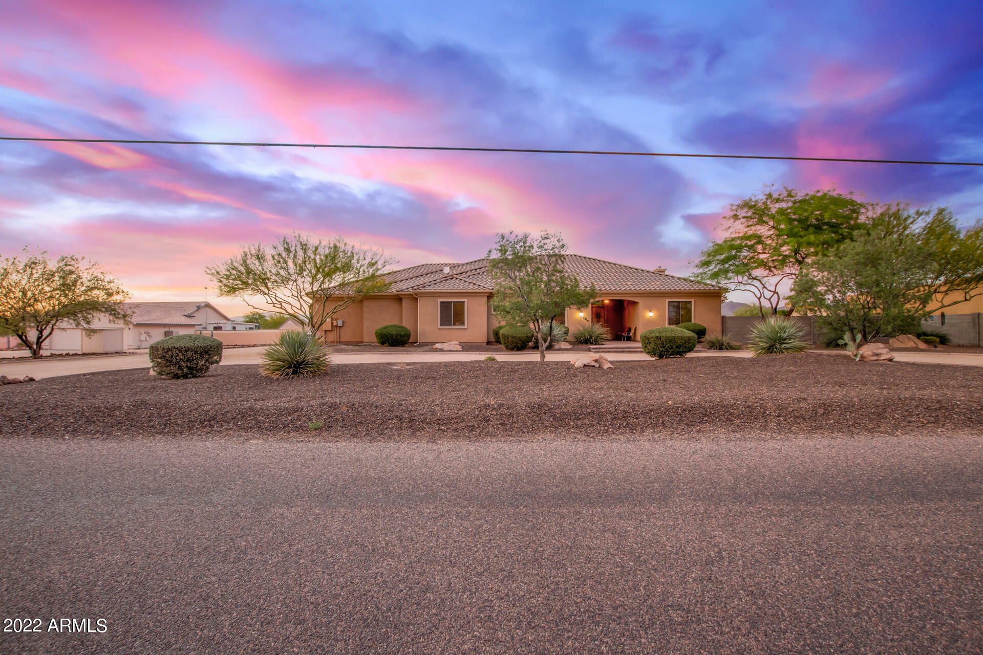 Property Photo:  2950 W Irvine Road  AZ 85086 