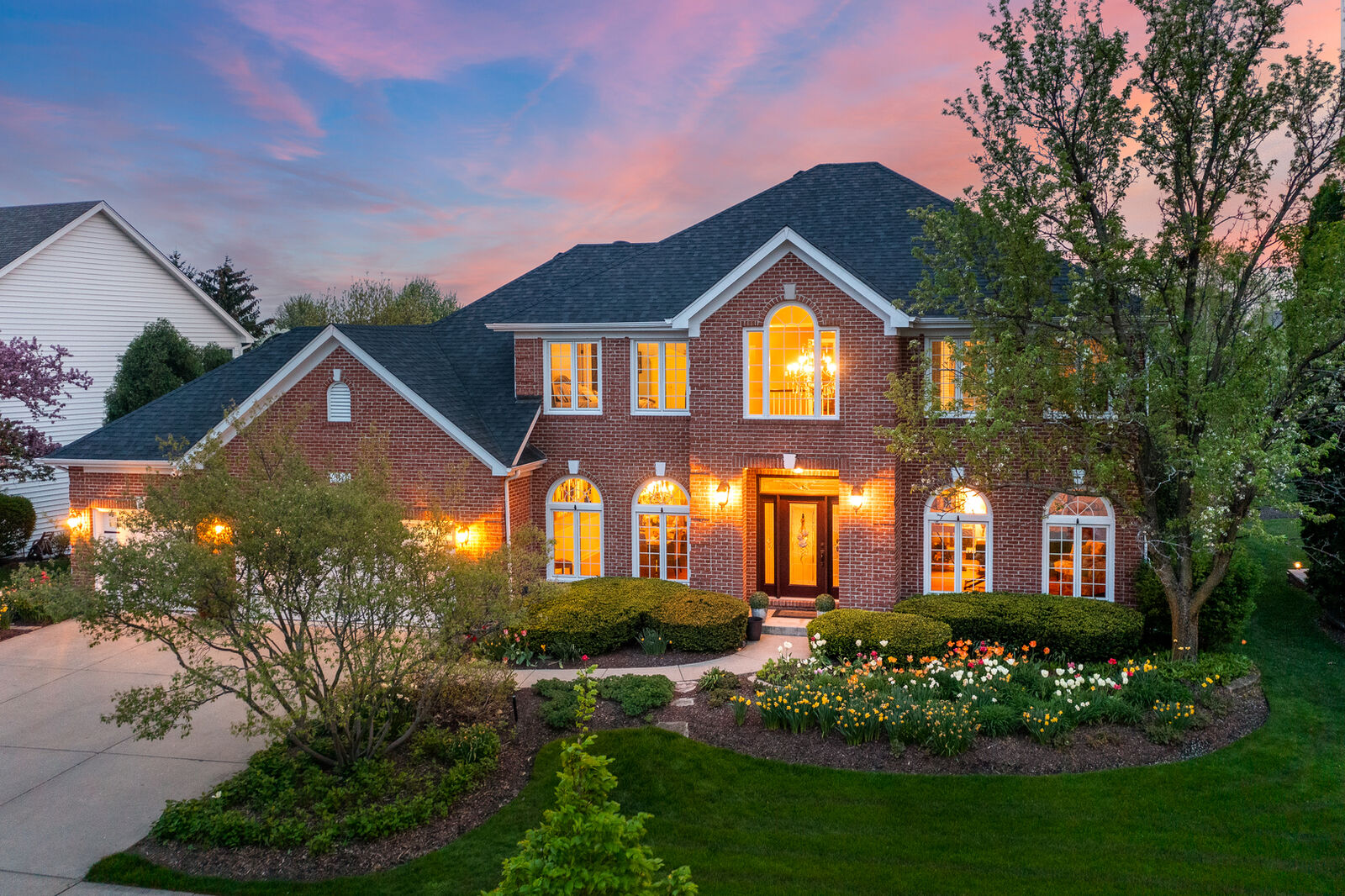 Property Photo: 2519 Saddlebrook Drive IL 60564