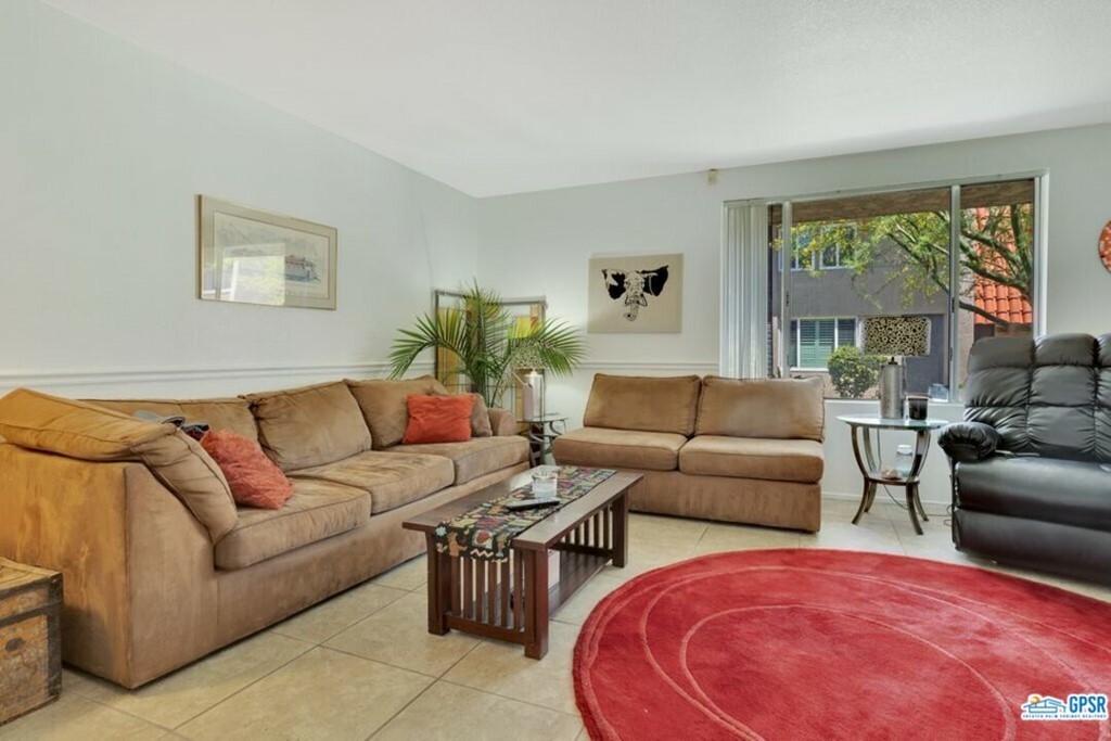 Property Photo:  250 E Via Escuela F  CA 92262 