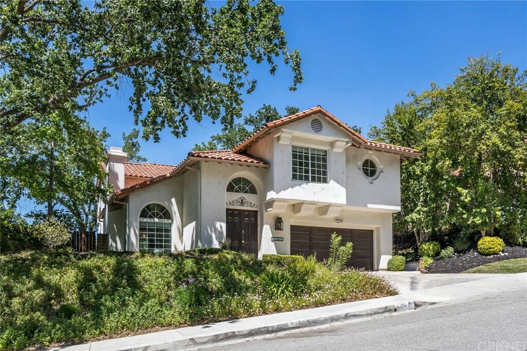 Property Photo:  23847 Valley Oak Court  CA 91321 