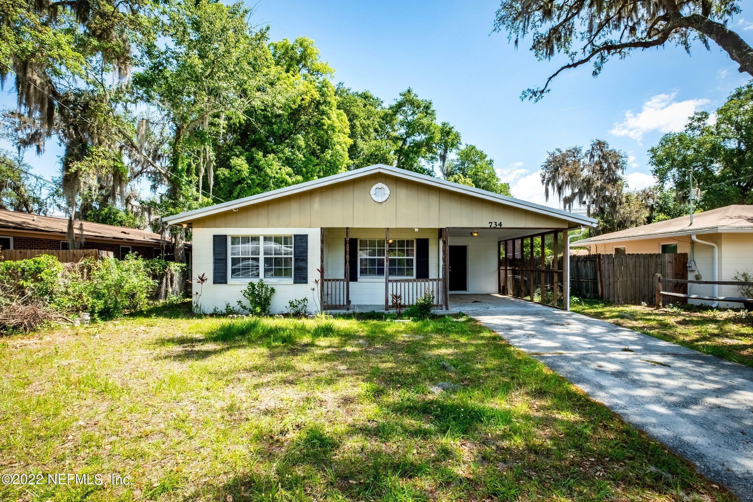 Property Photo:  734 Pine Avenue  FL 32043 