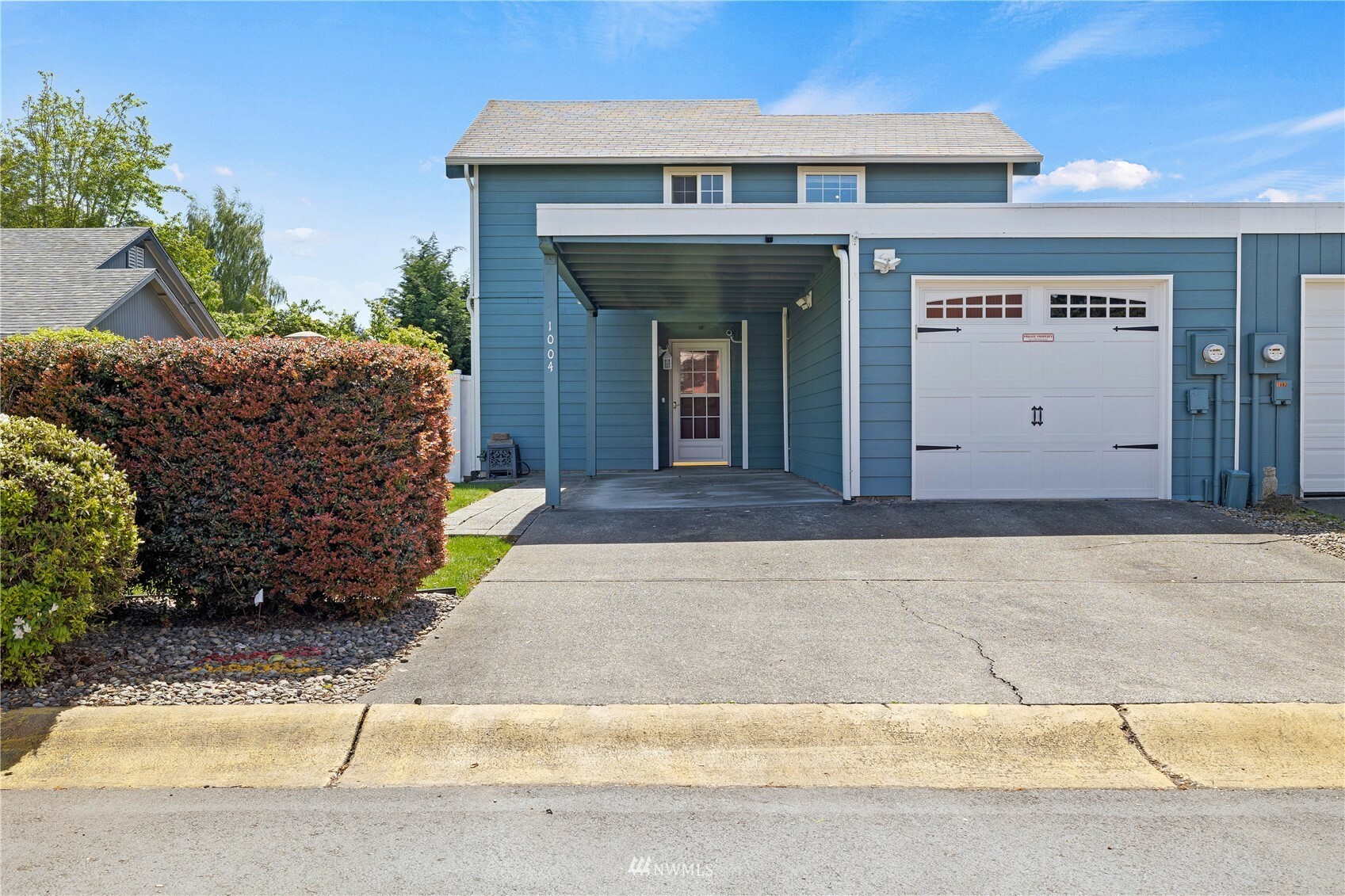 Property Photo:  1004 31st Street NE  WA 98002 