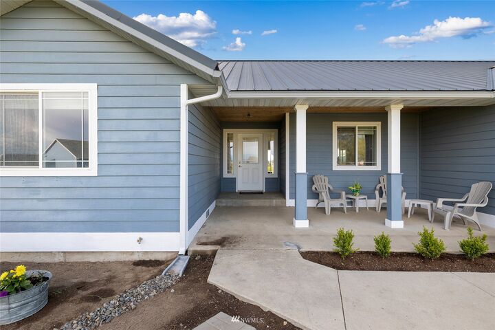 Property Photo:  101 Tucker Lane  WA 98926 