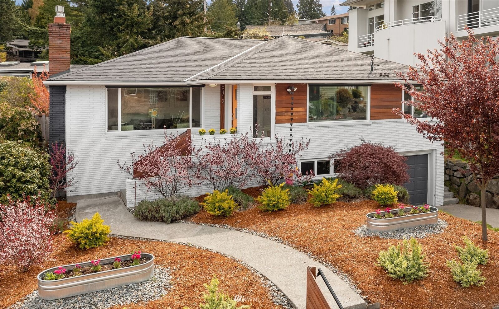 Property Photo: 9412 45th Avenue SW WA 98136