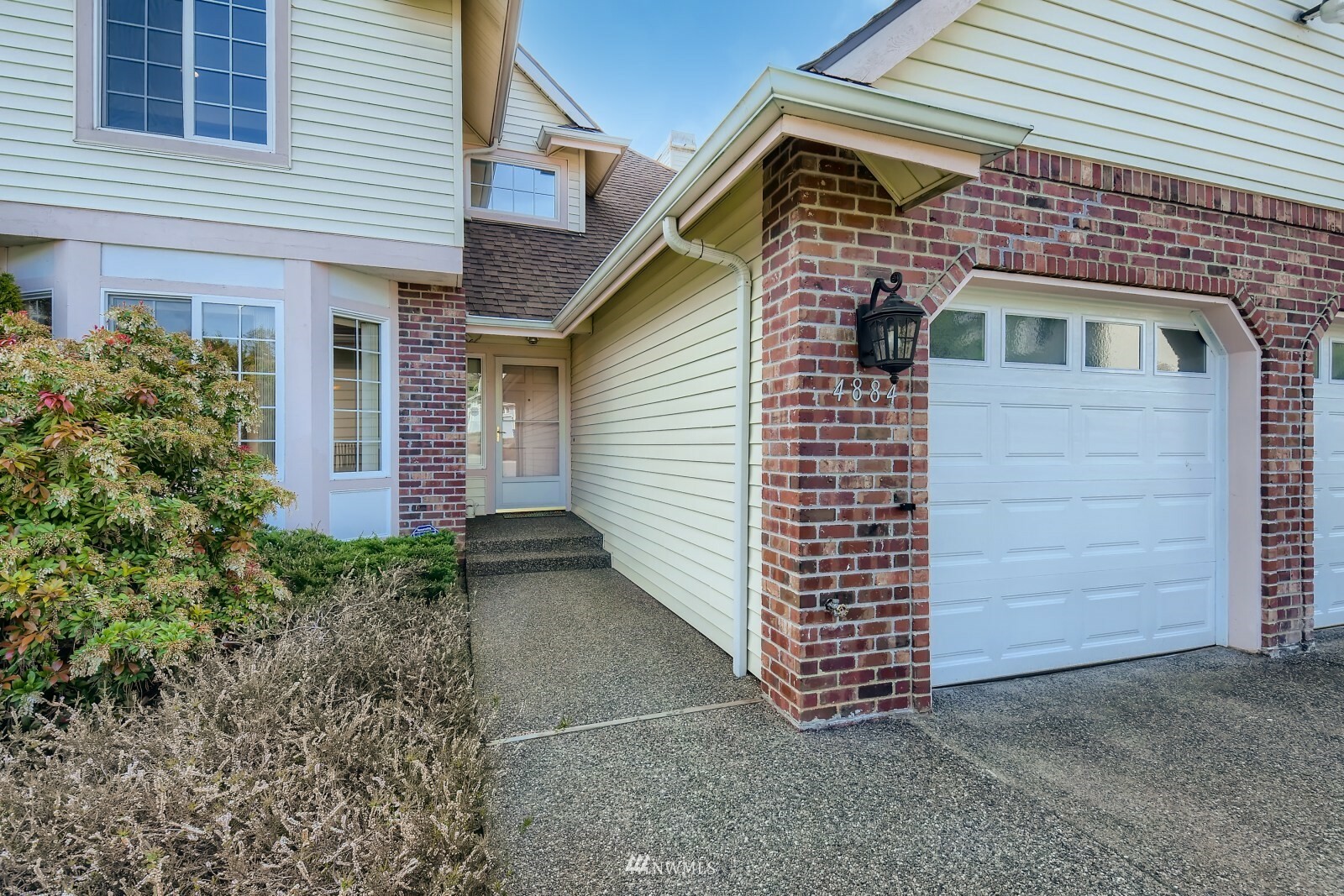 Property Photo: 4884 S 177th Court WA 98188