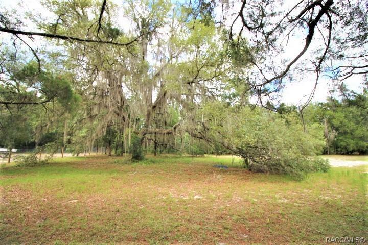 Property Photo:  4807 E Withlacoochee Trail  FL 34434 