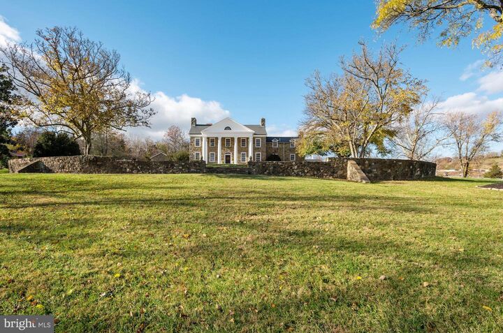 17781 Roxbury Hall Road  Leesburg VA 20175 photo