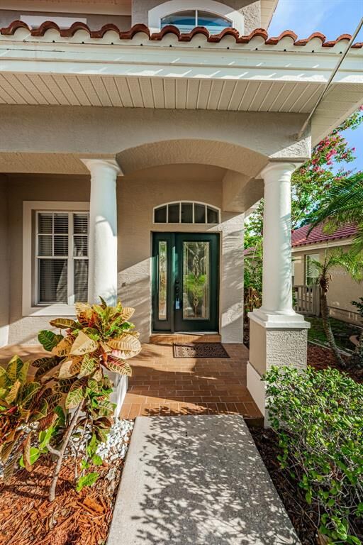 Property Photo:  2207 Margaret Way  FL 34698 