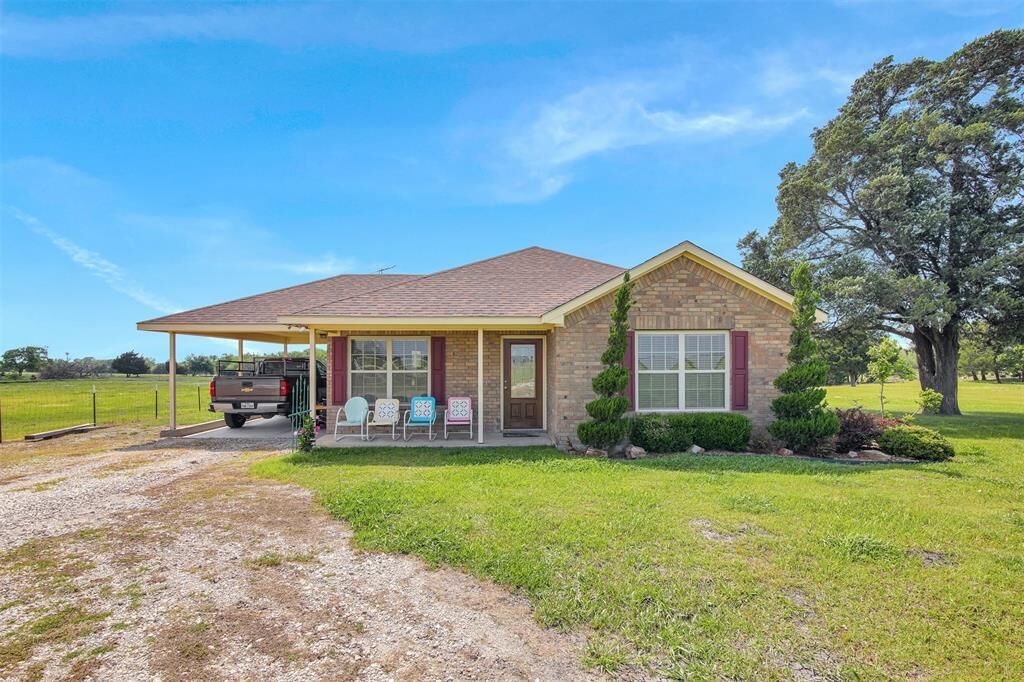 Property Photo:  4646 County Road 597  TX 75442 