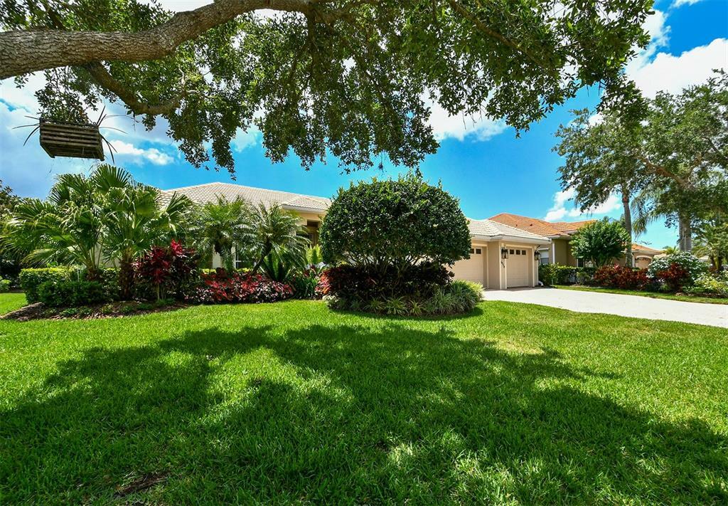 Property Photo:  6724 Coyote Ridge Court  FL 34201 