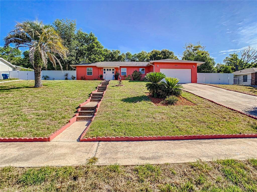 Property Photo:  7025 Fairlawn Street  FL 34606 