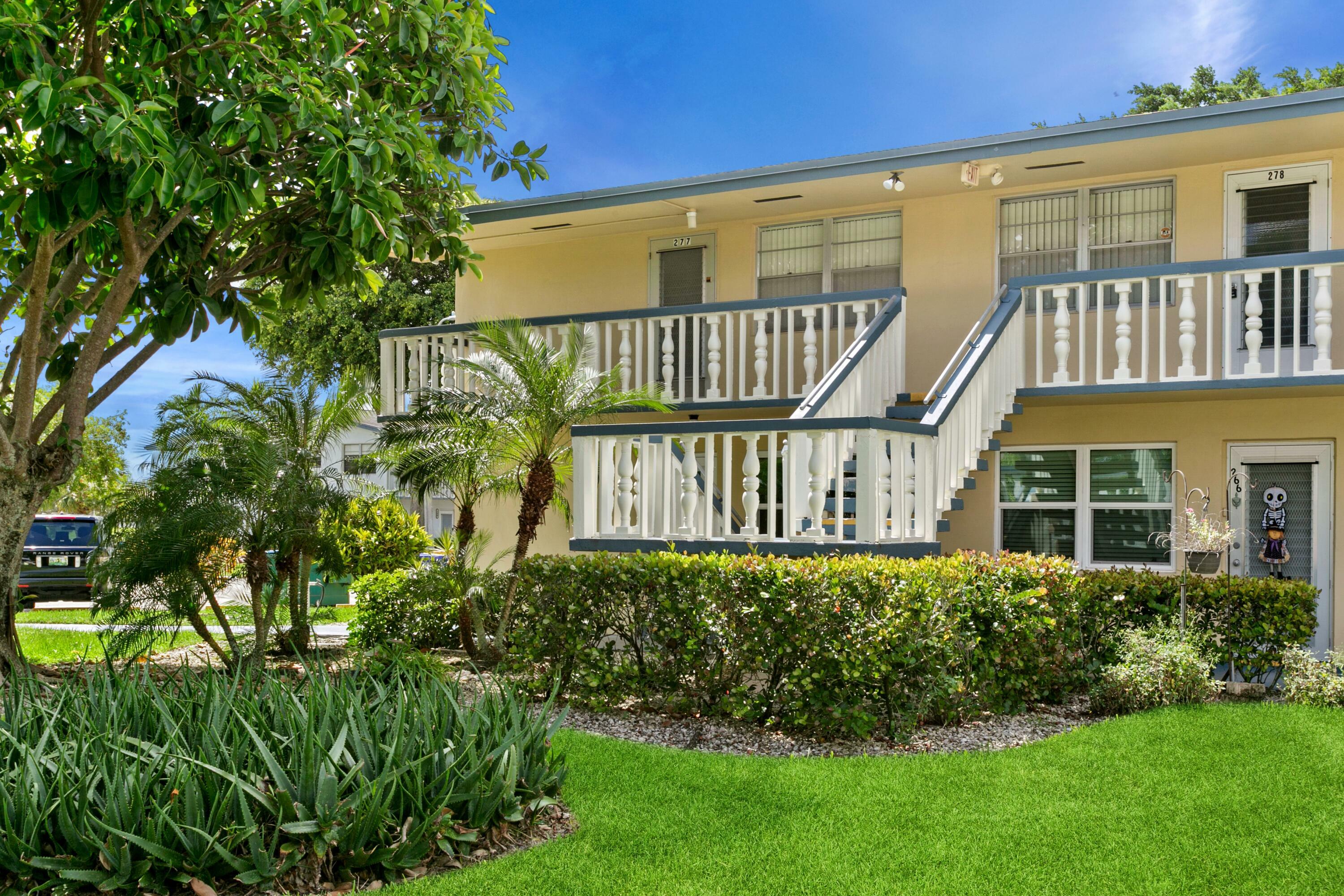 Property Photo: 277 Chatham N 277 FL 33417