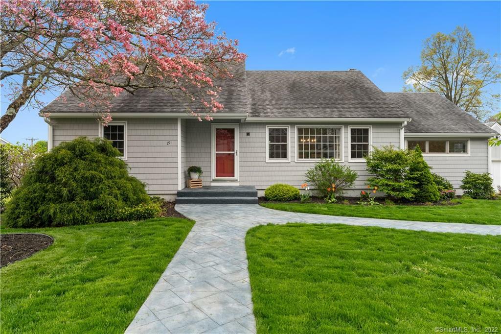 Property Photo:  19 Walter Fish Avenue  CT 06355 