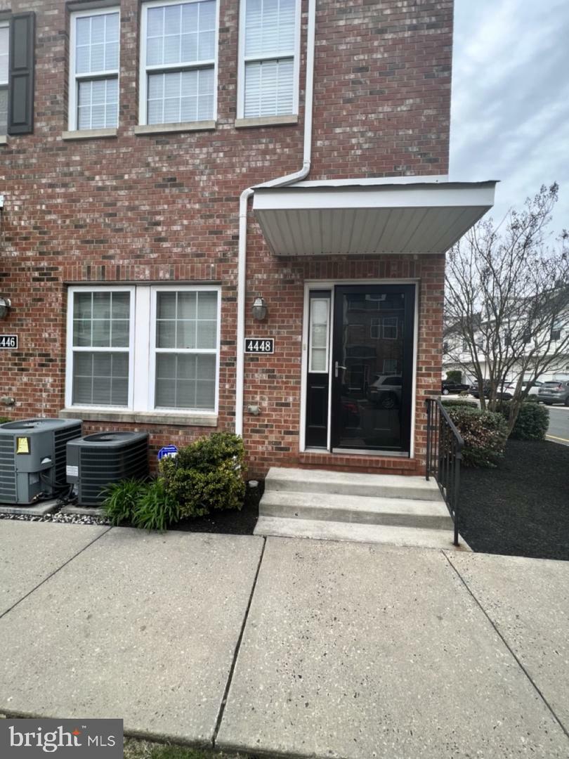 4448 Driftwood Drive  Philadelphia PA 19129 photo