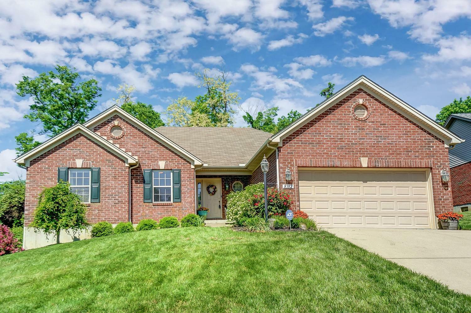 Property Photo: 8112 Austin Ridge Dr OH 45247