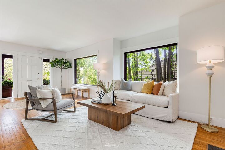 Property Photo: 2821 30th Avenue S WA 98144