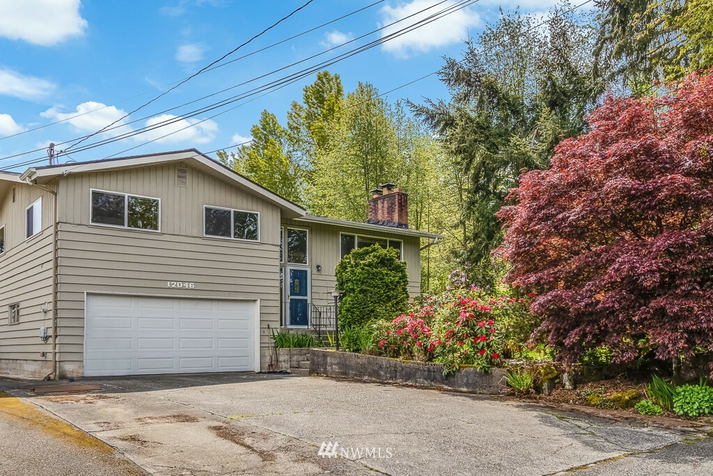 Property Photo:  12046 66th Avenue S  WA 98178 