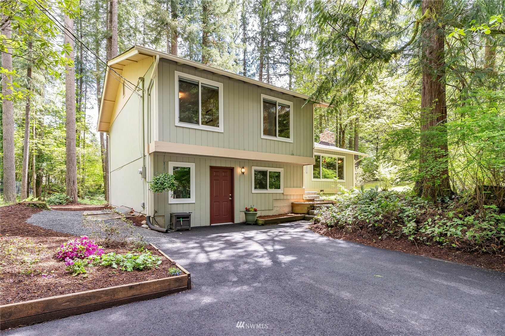 Property Photo:  10808 320th Avenue NE  WA 98014 