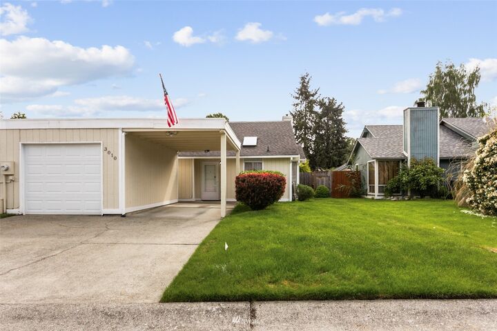 Property Photo:  3010 K Street NE  WA 98002 