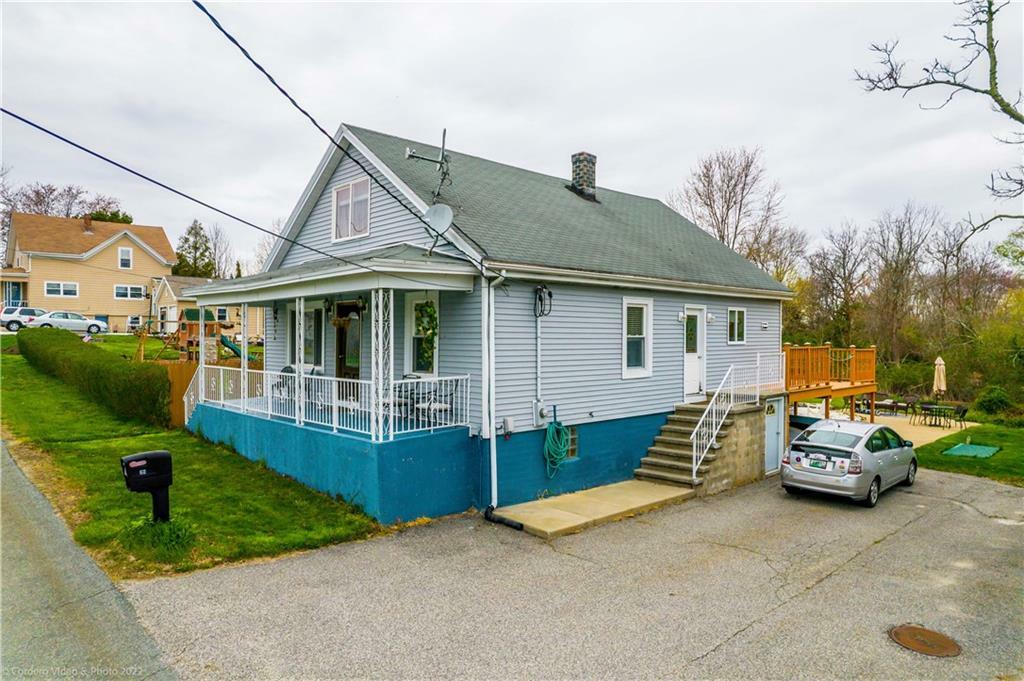 Property Photo:  62 Jefferson St  RI 02878 