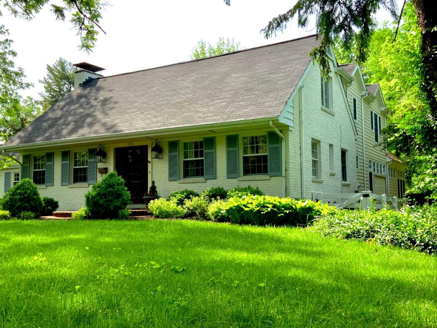 Property Photo:  215 Rugby Ave  OH 45174 