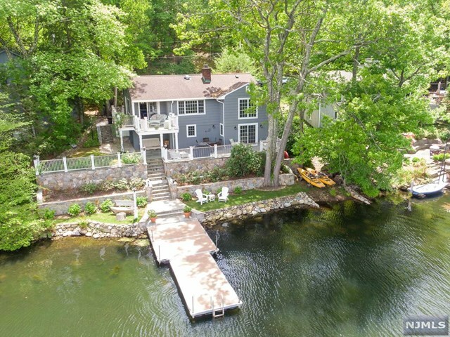 Property Photo:  180 Sleepy Hollow Road  NJ 07403 