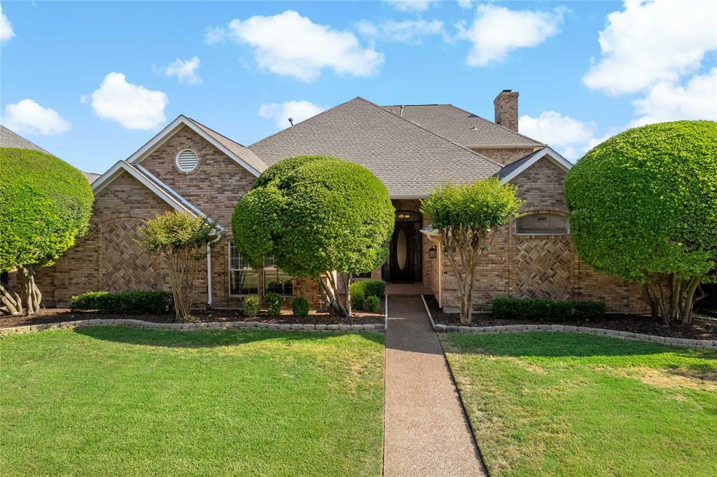 Property Photo: 5216 Streamwood Lane TX 75093