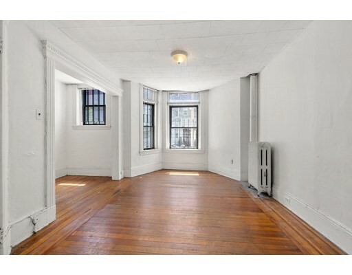 Property Photo:  63 Burbank St 63-5  MA 02115 