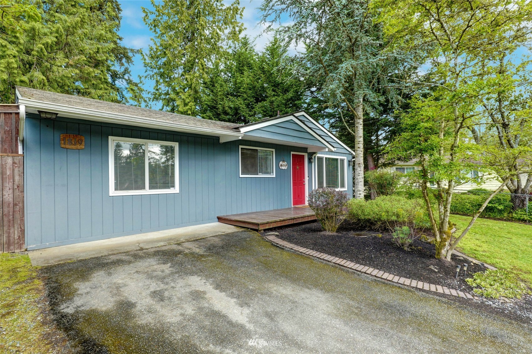 Property Photo:  1819 207th Place SW  WA 98036 