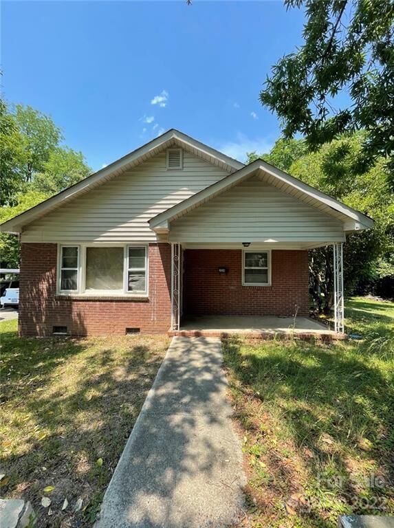 Property Photo:  214 W Sullivan Street  NC 28052 
